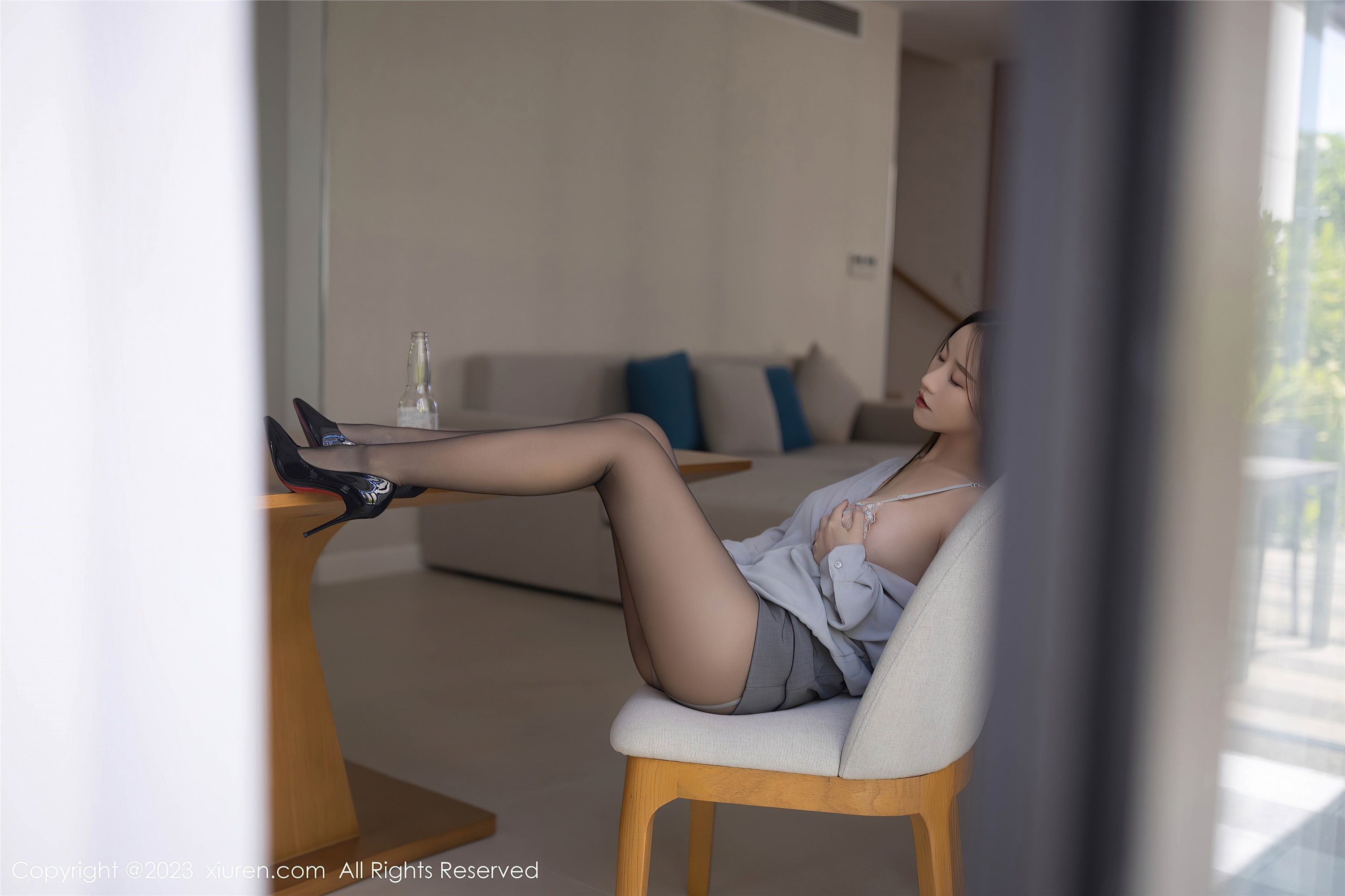 XiuRen秀人网  2023.06.28 NO.6989 杏子Yada